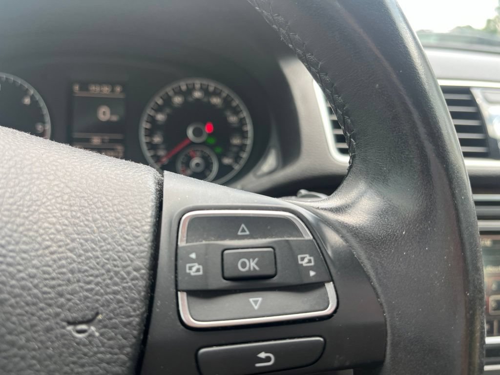 Used 2012 Volkswagen Passat TDI SEL Premium FWD image 14