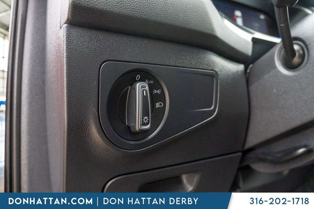 Used 2023 Volkswagen Tiguan SE image 15