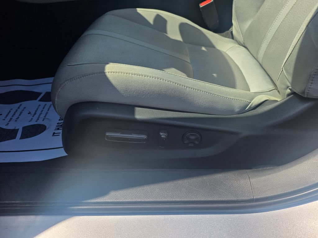 Certified 2018 Honda Accord EX image 10