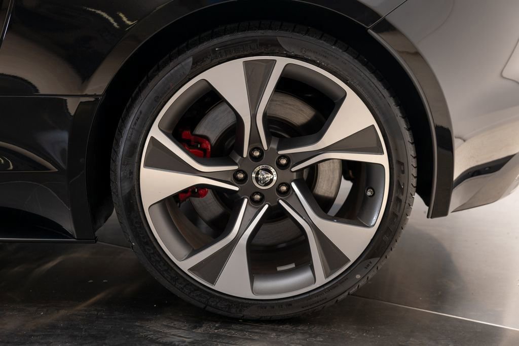 Used 2024 Jaguar F-TYPE R-Dynamic RWD image 44