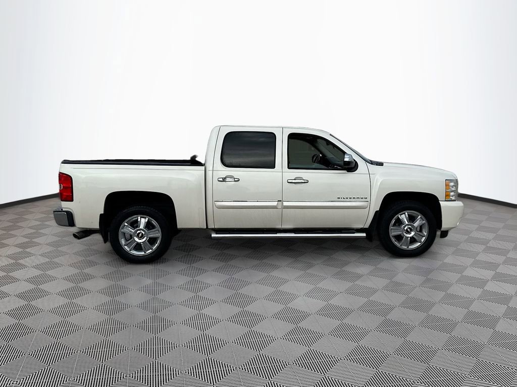 Used 2013 Chevrolet Silverado 1500 LTZ w/ LTZ White Diamond Edition image 4
