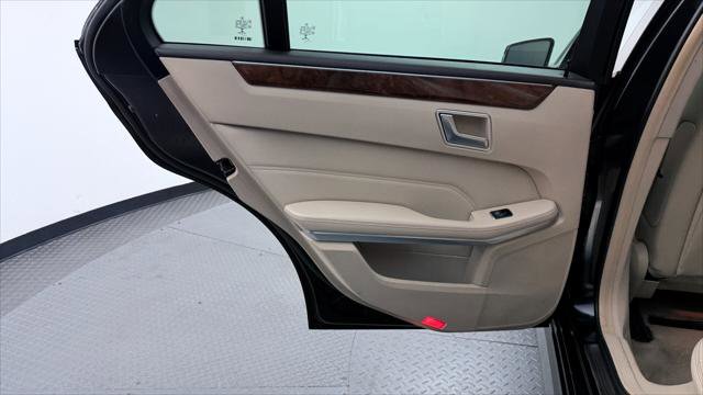 Used 2016 Mercedes-Benz E 350 Sedan image 16