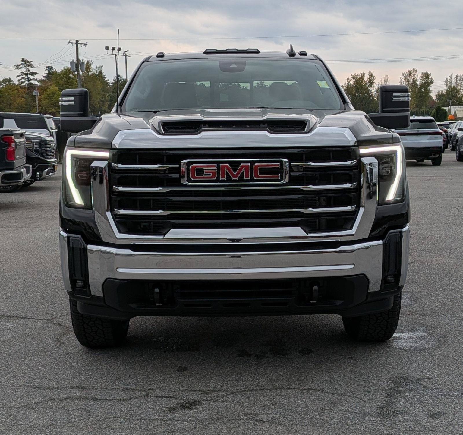 New 2026 GMC Sierra 2500 SLE w/ SLE Value Package; AWD/4WD image 2