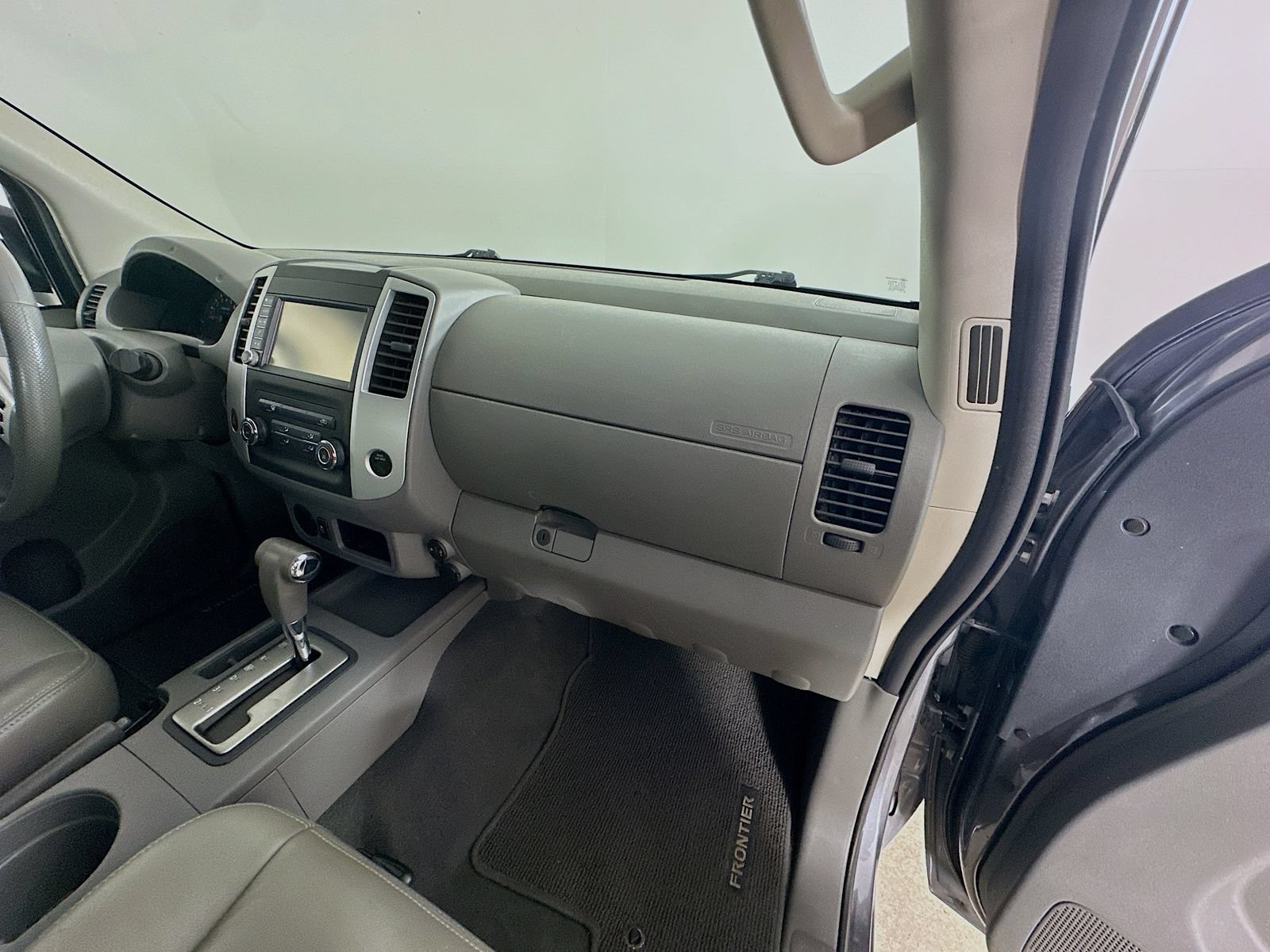 Used 2019 Nissan Frontier SV RWD image 42