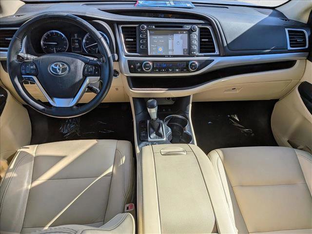 Used 2015 Toyota Highlander XLE AWD/4WD image 26