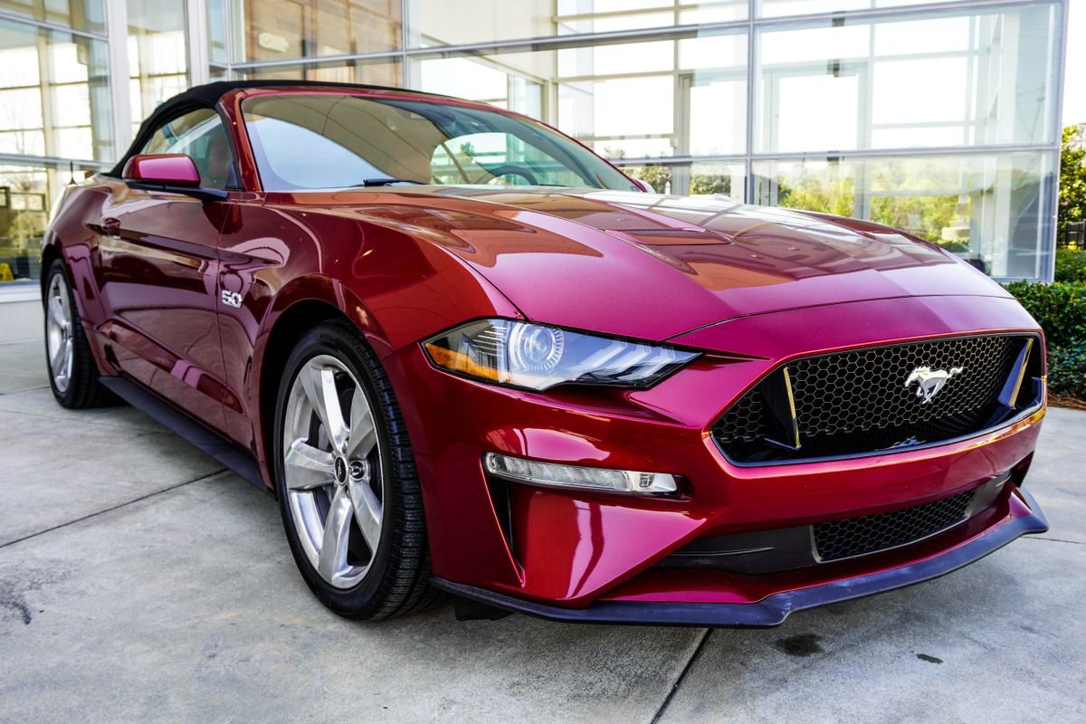 Used 2019 Ford Mustang GT Premium w/ Equipment Group 401A image 4