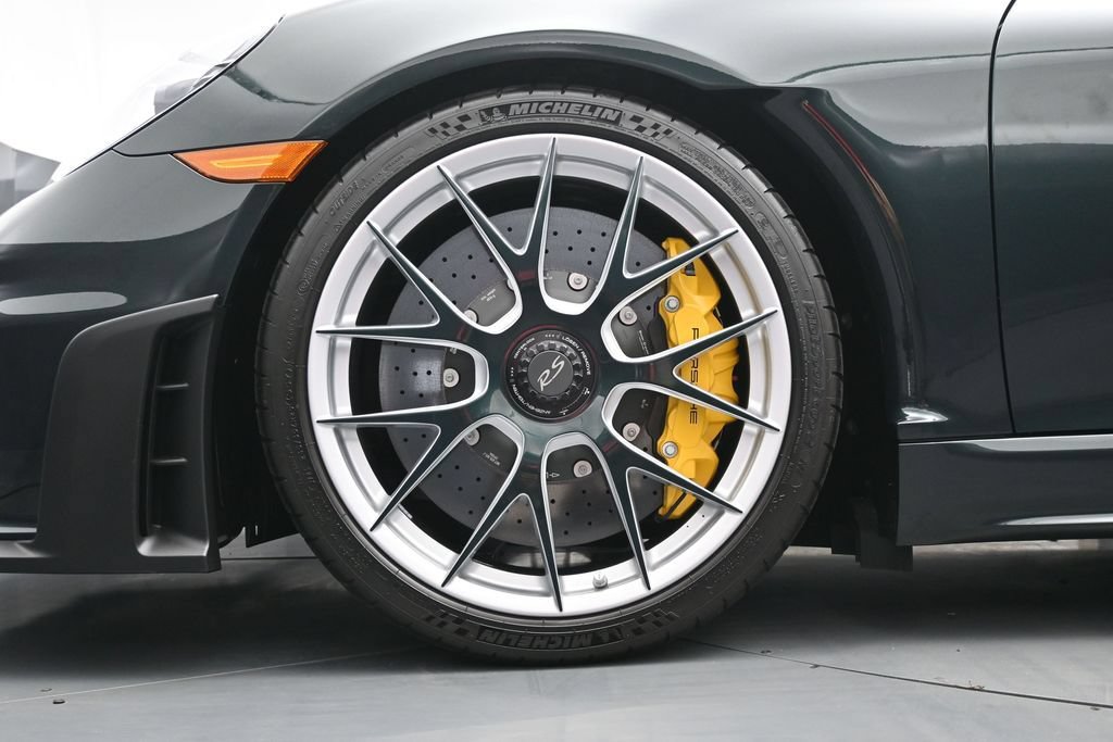 Certified 2025 Porsche 718 Cayman GT4 RS RWD image 5