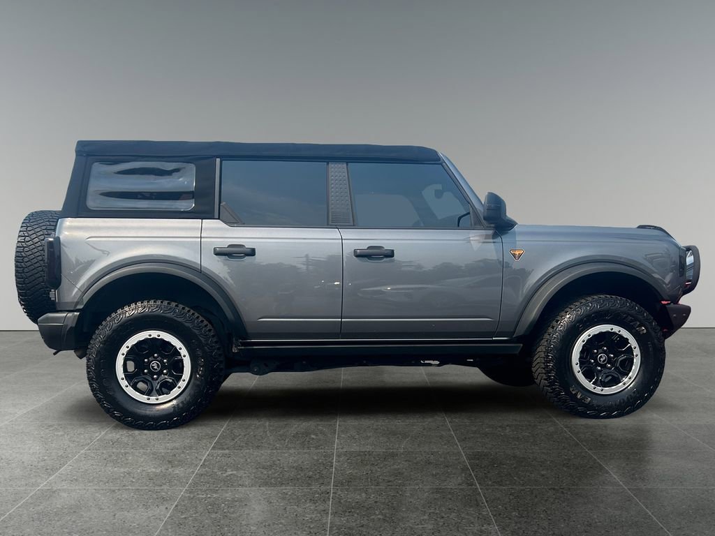 Used 2021 Ford Bronco Badlands image 9