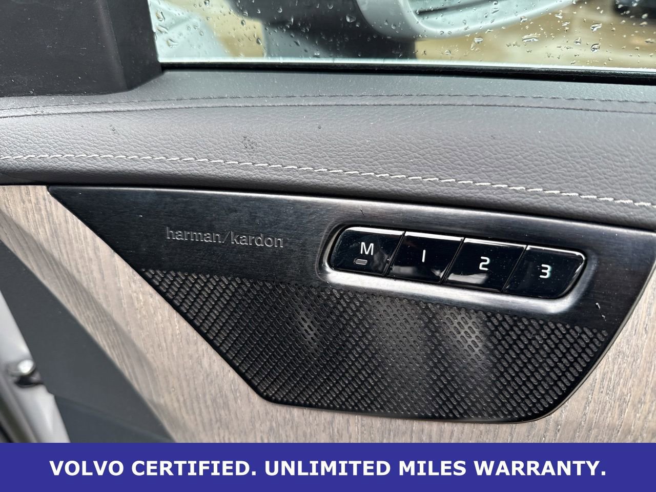 Certified 2023 Volvo XC90 B6 Ultimate w/ Protection Package Premier AWD/4WD image 11