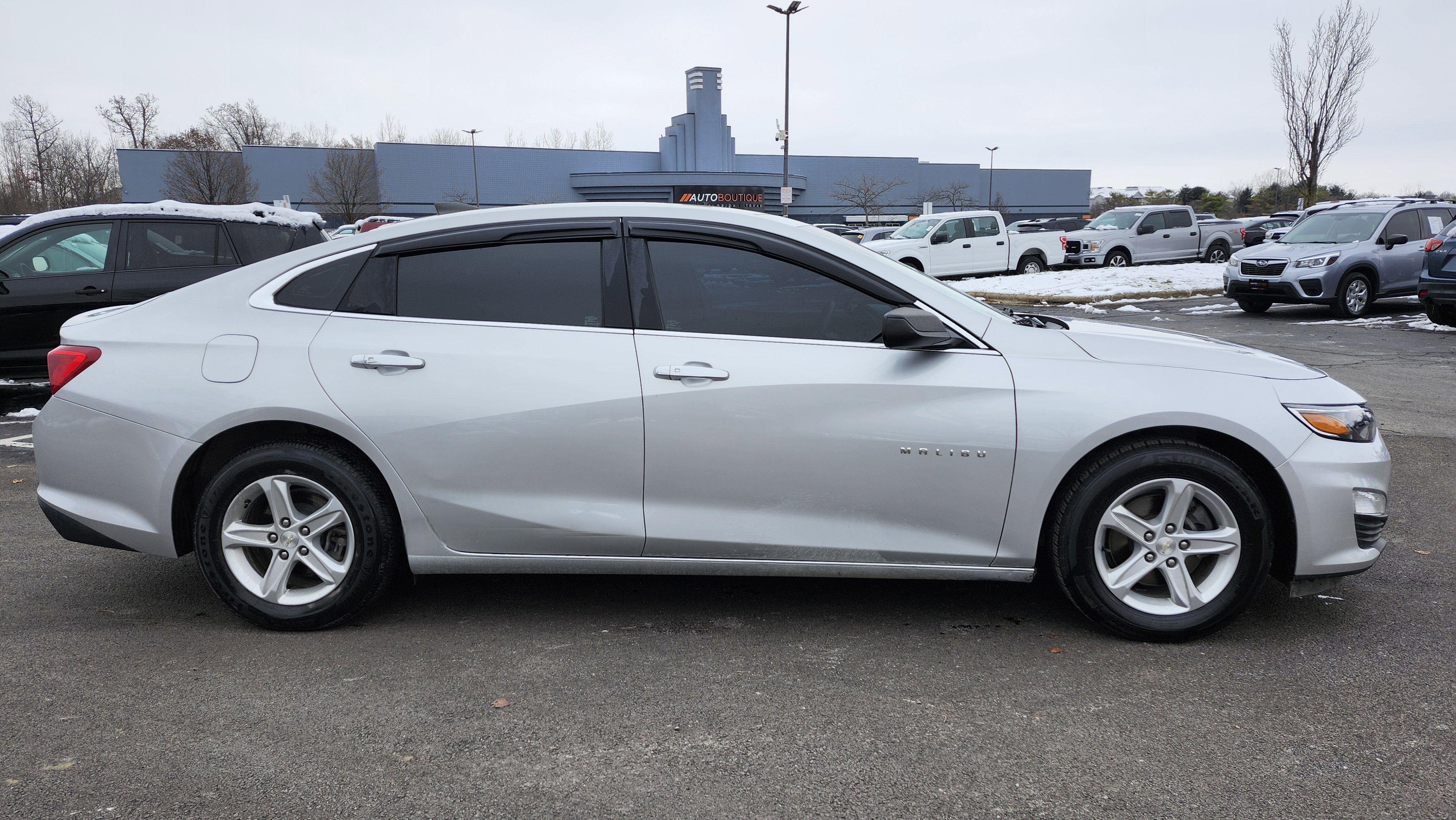 Used 2019 Chevrolet Malibu LS image 17