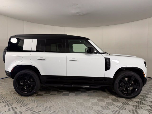 New 2026 Land Rover Defender 110 X-Dynamic SE AWD/4WD image 7