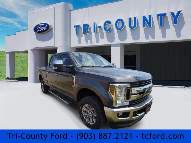 Used 2019 Ford F250 XLT w/ XLT Premium Package AWD/4WD image 1