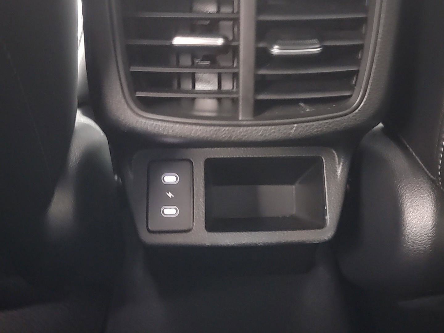 Used 2025 Kia Seltos EX image 24