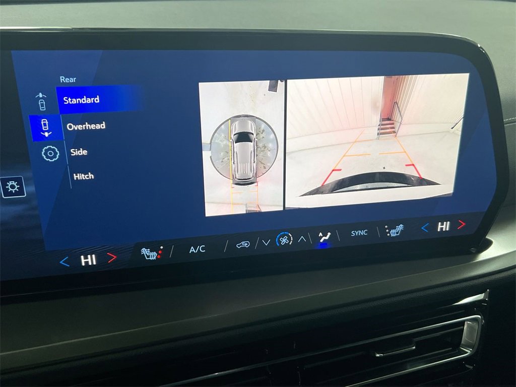 New 2026 Chevrolet Traverse LT w/ Driver Confidence Package image 15