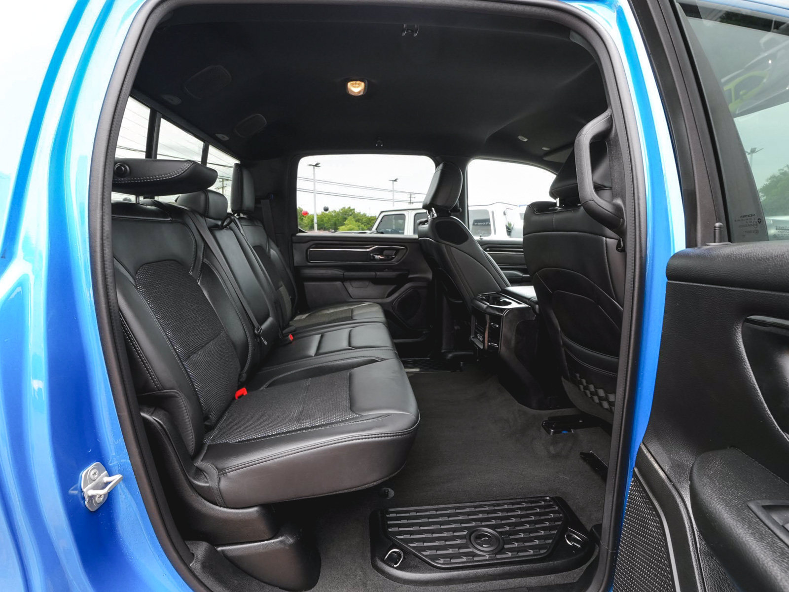 Used 2023 RAM 1500 Big Horn AWD/4WD image 33