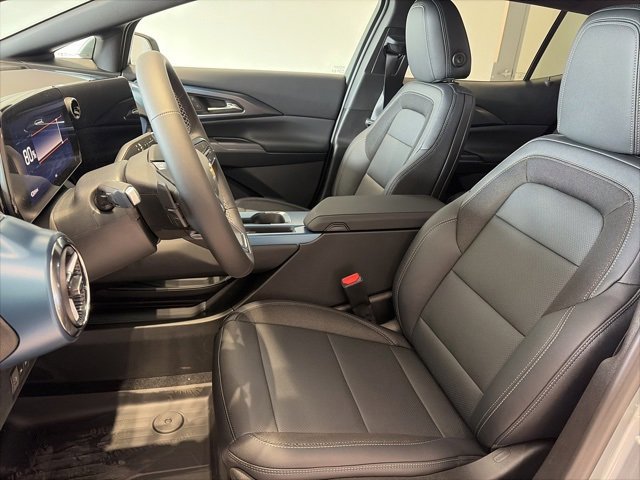 New 2026 Chevrolet Equinox EV LT image 11