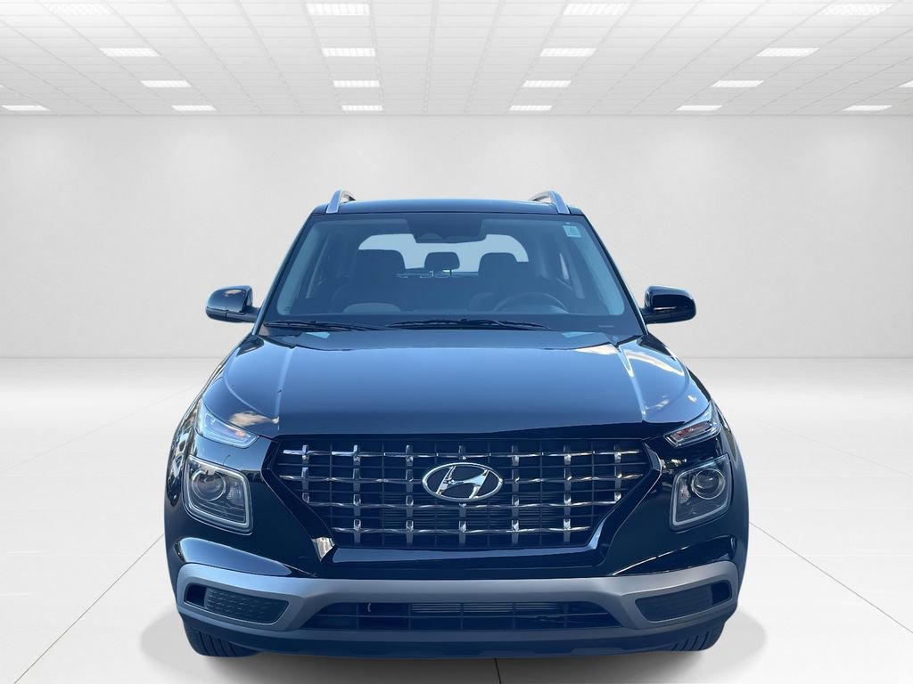 New 2026 Hyundai Venue SEL FWD image 2