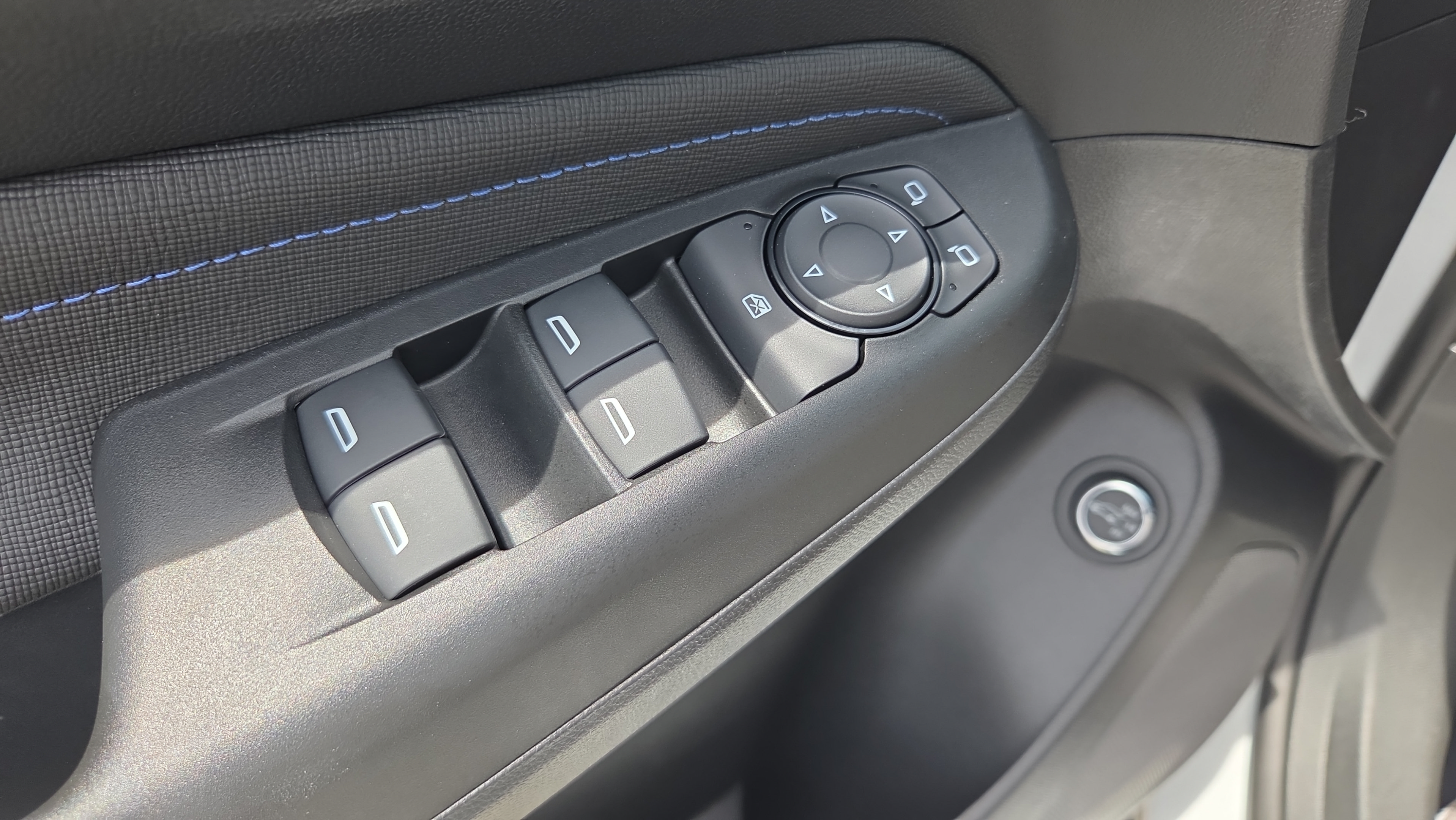 New 2026 Buick Envista Sport Touring w/ Convenience I Package FWD image 27