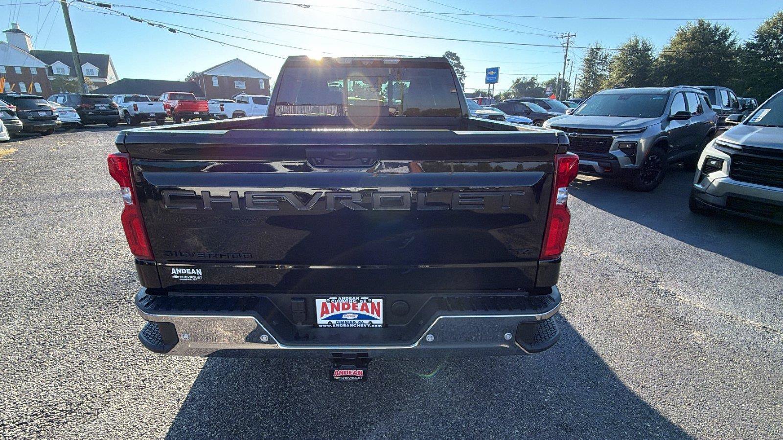 New 2026 Chevrolet Silverado 1500 LTZ w/ LTZ Premium Package AWD/4WD image 10