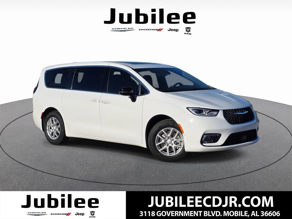 New 2026 Chrysler Pacifica Select image 1