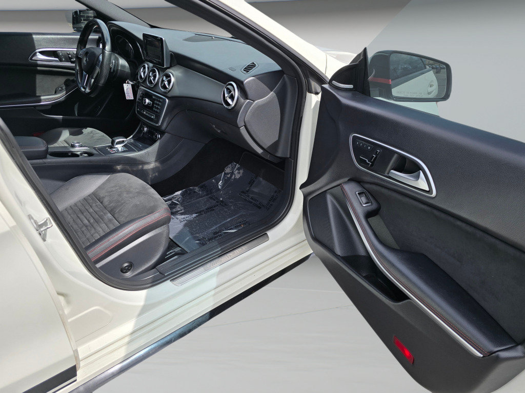 Used 2014 Mercedes-Benz CLA 45 AMG 4MATIC image 25