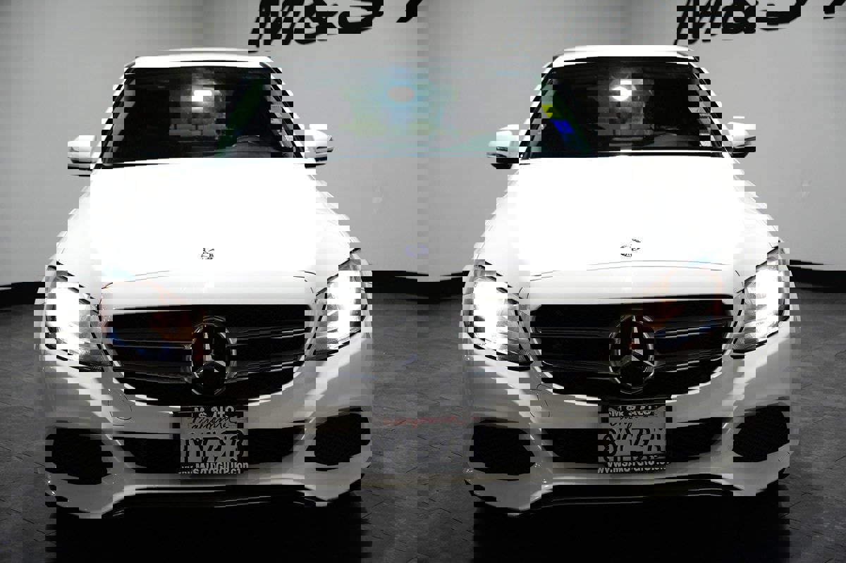 Used 2017 Mercedes-Benz C 300 Sedan image 7