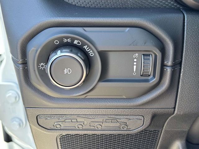 New 2026 Jeep Wrangler Unlimited Rubicon AWD/4WD image 17