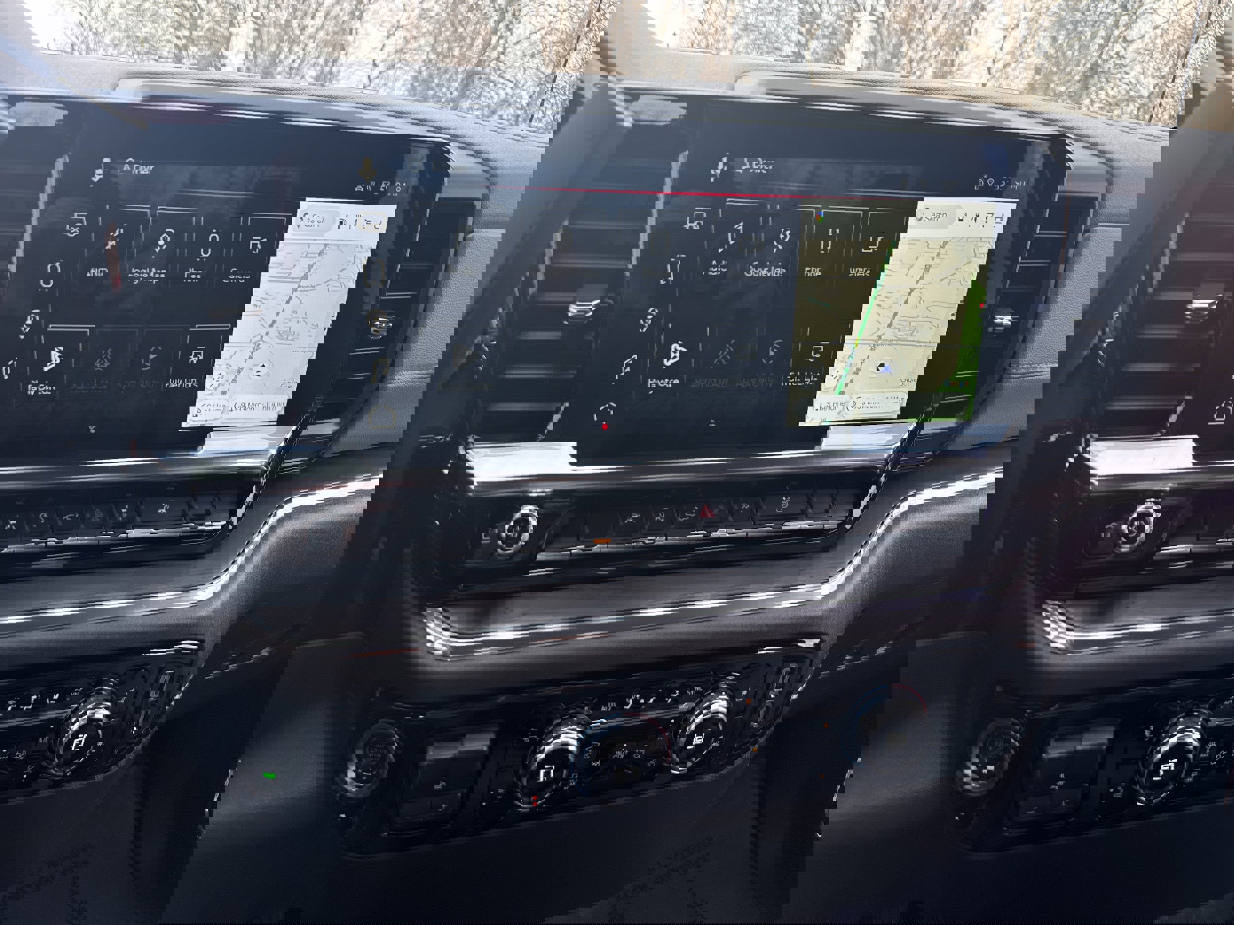 Used 2025 GMC Sierra 1500 SLT image 18