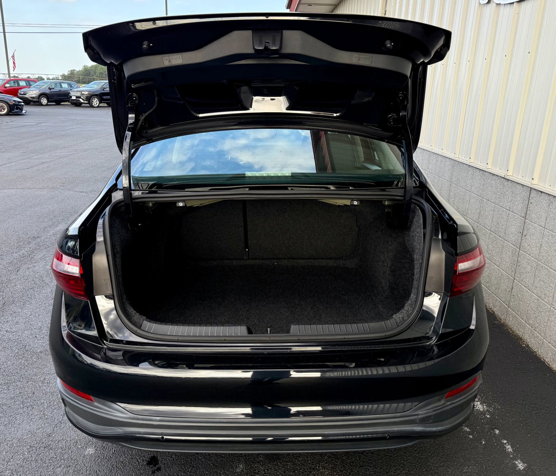 Used 2024 Volkswagen Jetta S image 5