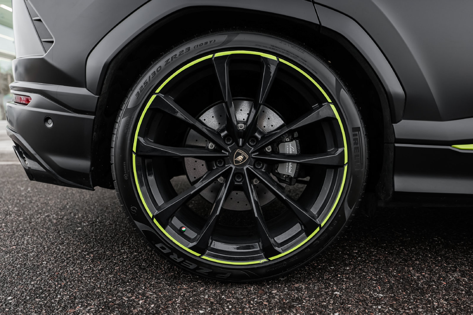 Used 2022 Lamborghini Urus AWD/4WD image 15