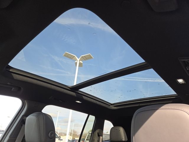 New 2026 GMC Acadia Elevation w/ Black Edition image 9