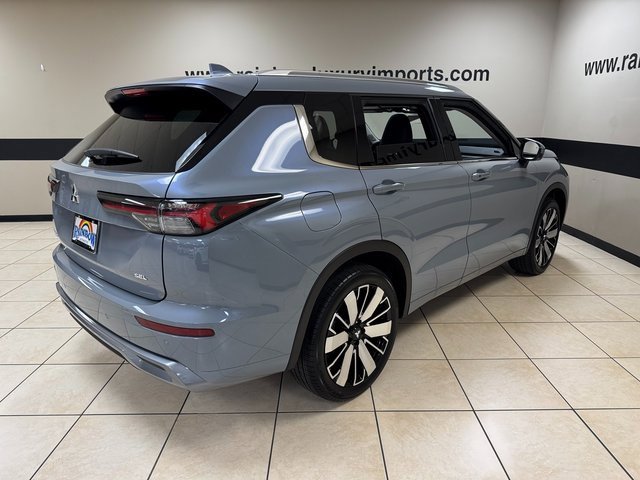 New 2025 Mitsubishi Outlander SEL image 6