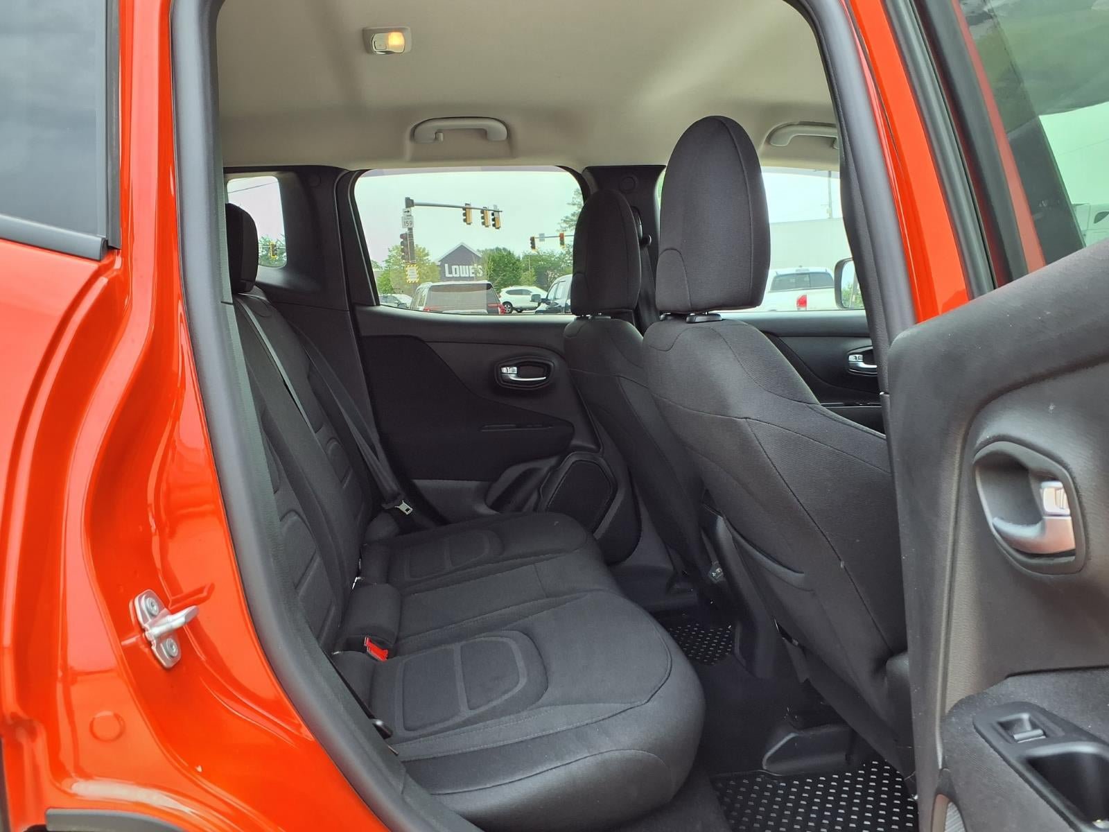 Certified 2019 Jeep Renegade Latitude w/ Cold Weather Group AWD/4WD image 25