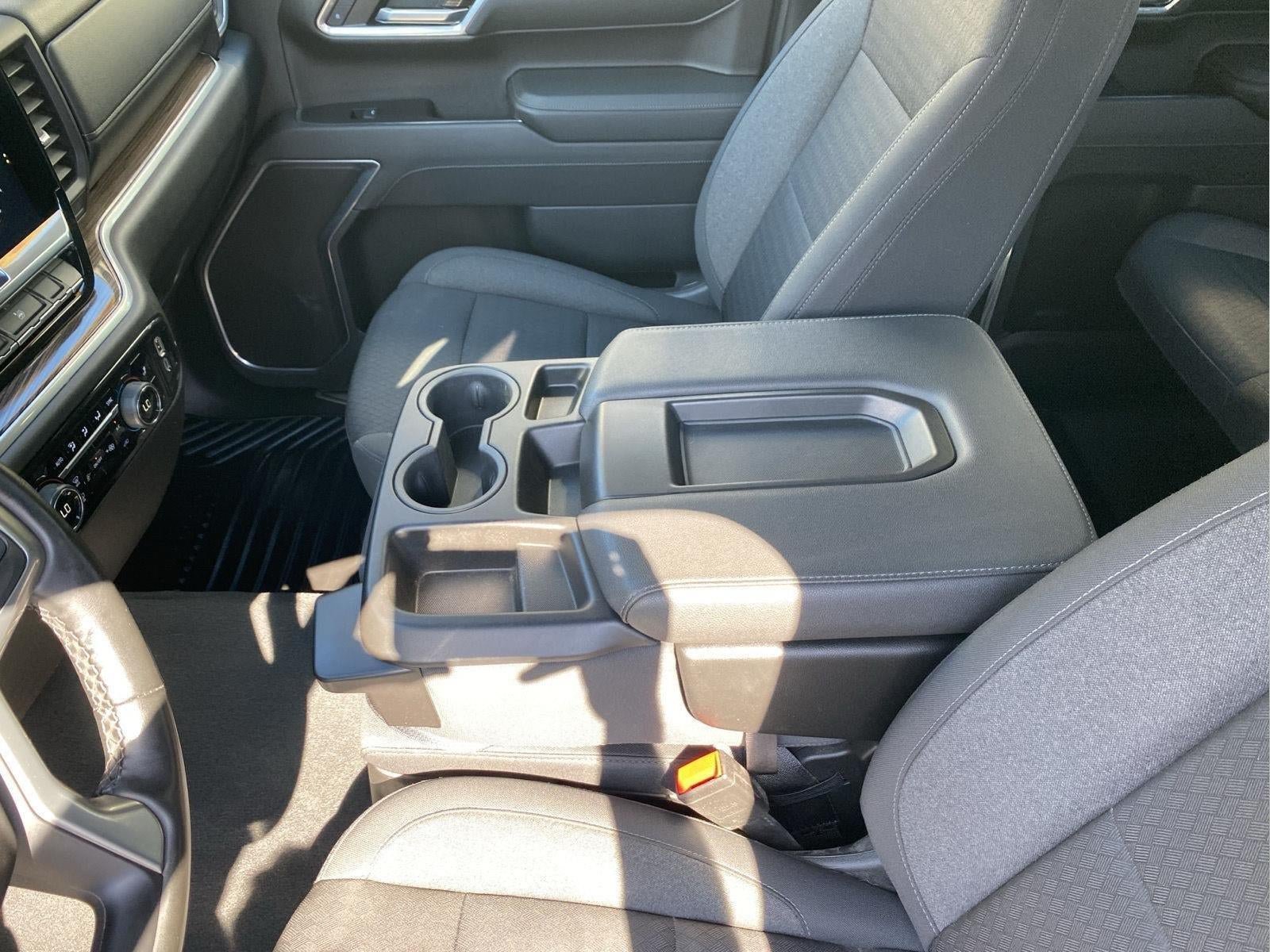 Used 2024 Chevrolet Silverado 1500 LT AWD/4WD image 15