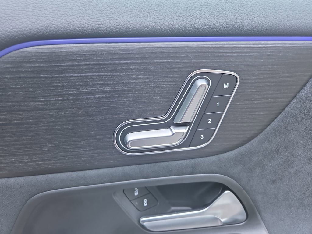 Certified 2026 Mercedes-Benz GLA 250 image 17