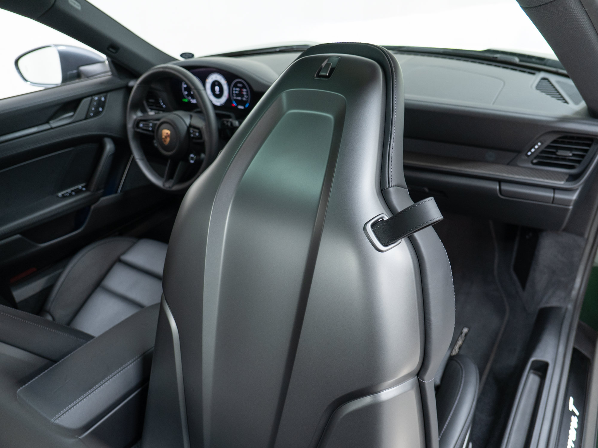 Certified 2026 Porsche 911 Carrera T RWD image 31