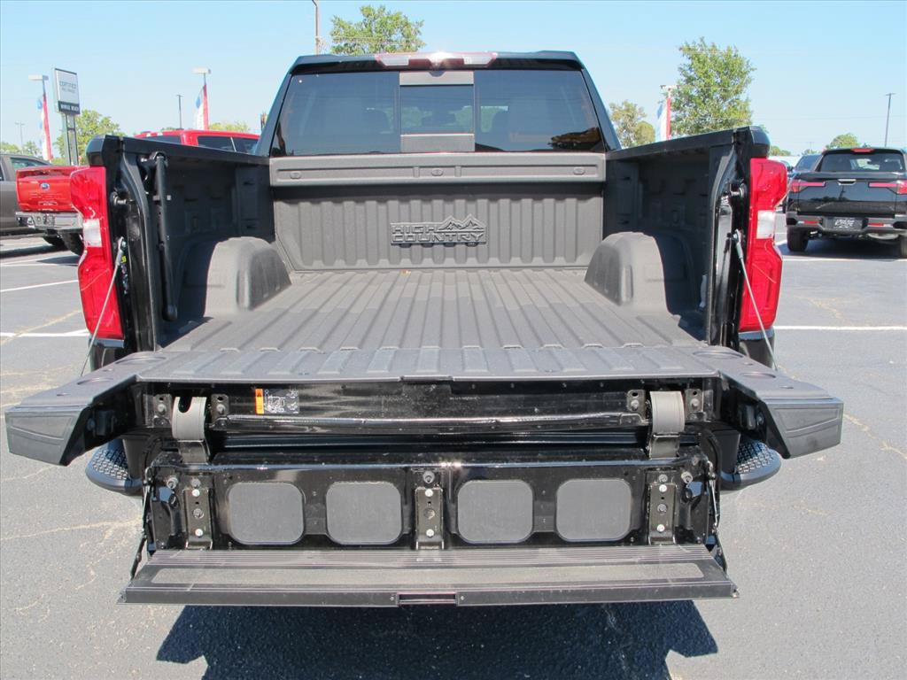 Used 2022 Chevrolet Silverado 1500 High Country w/ Safety Package II AWD/4WD image 25