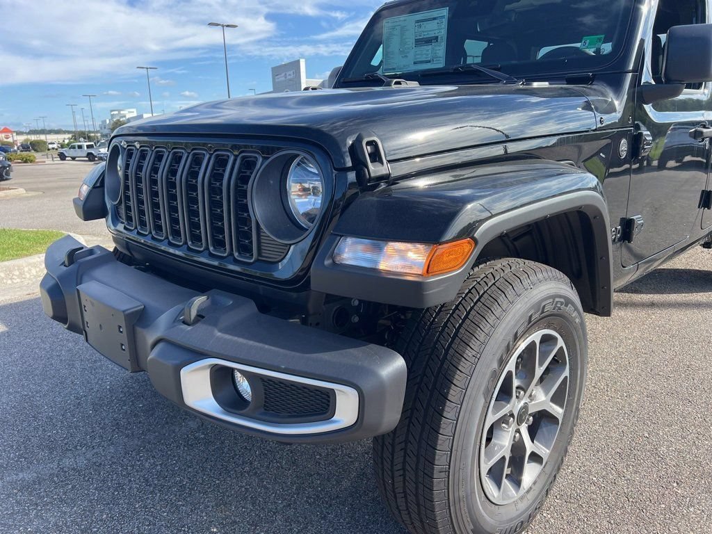 New 2025 Jeep Gladiator Sport AWD/4WD image 9