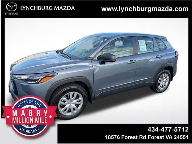 Used 2022 Toyota Corolla Cross L image 1