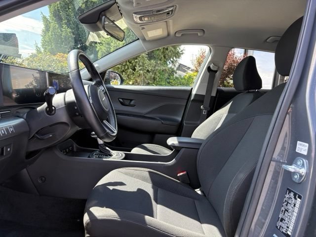 Used 2025 Hyundai Kona SEL AWD/4WD image 15