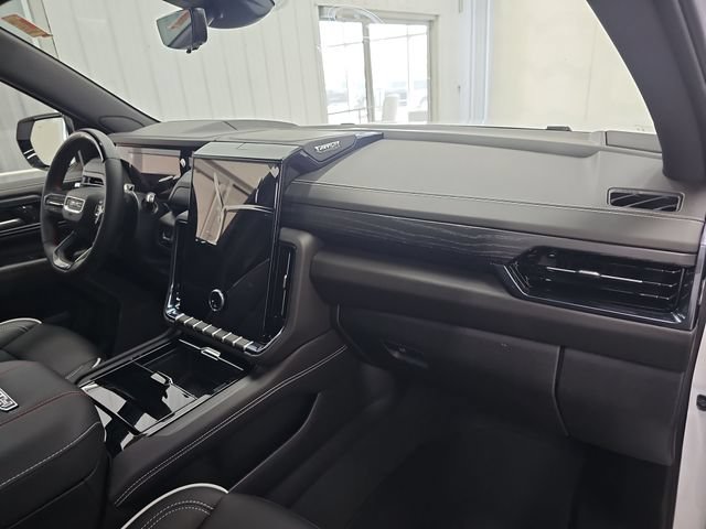 New 2026 GMC Yukon XL AT4 Ultimate AWD/4WD image 29