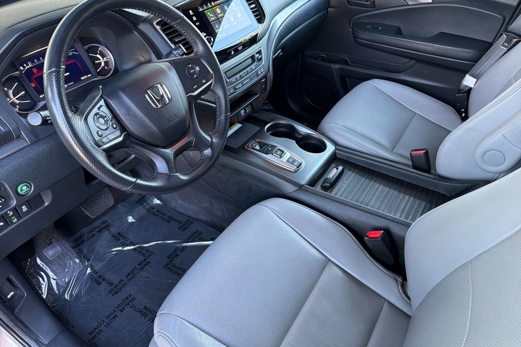 Used 2023 Honda Passport EX-L image 10
