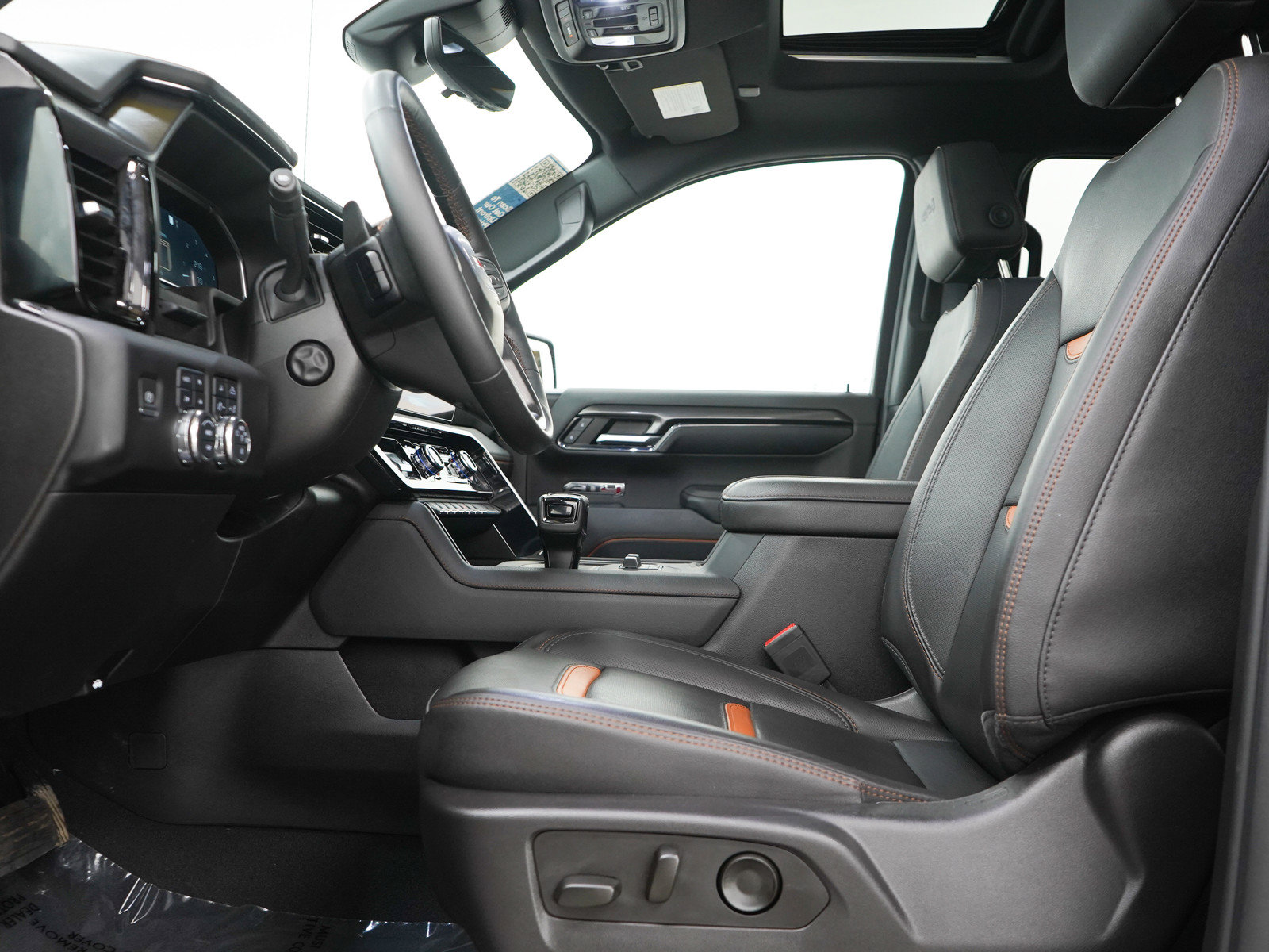 Used 2023 GMC Sierra 1500 AT4 w/ Technology Package AWD/4WD image 23