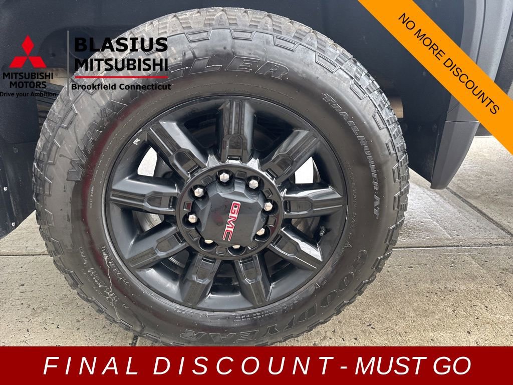 Used 2025 GMC Sierra 2500 AT4 w/ AT4 Premium Plus Package image 8