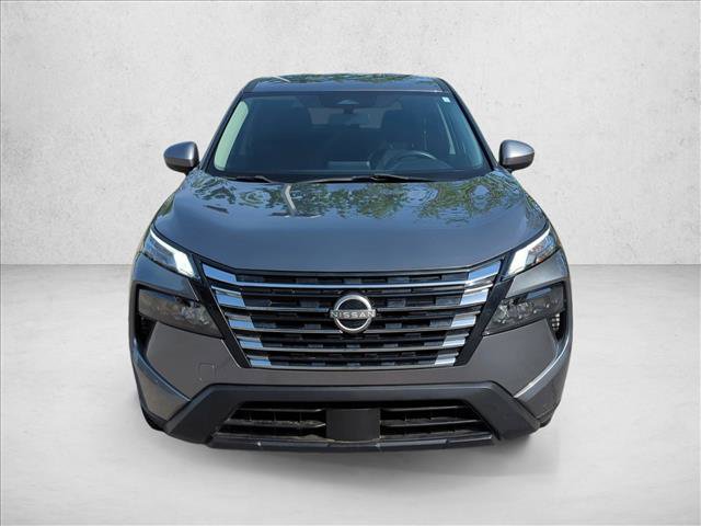 Certified 2024 Nissan Rogue SV FWD image 3