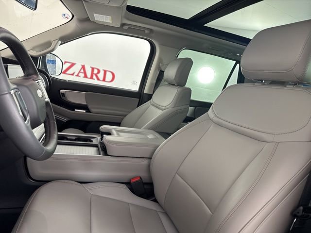 New 2025 Ford Expedition Max Active image 13