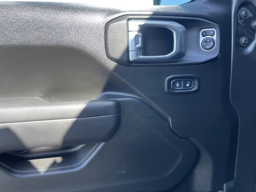 New 2026 Jeep Gladiator Sport AWD/4WD image 13