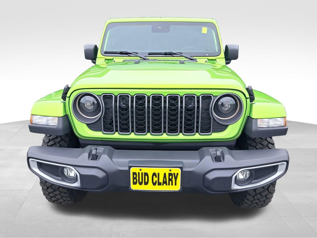Used 2025 Jeep Gladiator Sport AWD/4WD image 9