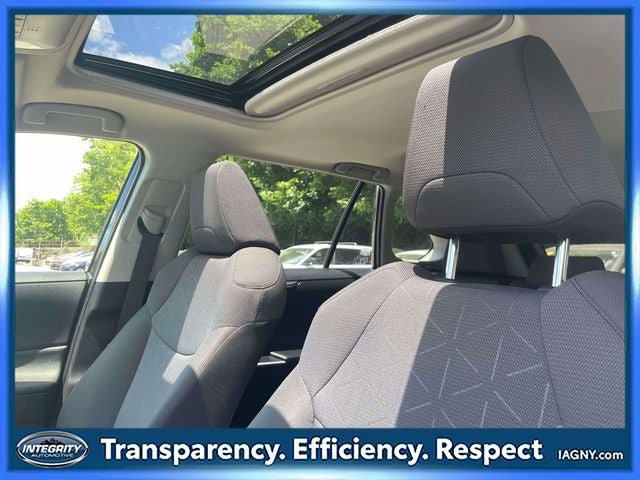 Certified 2021 Toyota RAV4 XLE w/ Convenience Package AWD/4WD image 22
