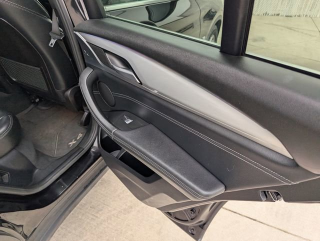 Used 2021 BMW X4 xDrive30i w/ Premium Package image 33